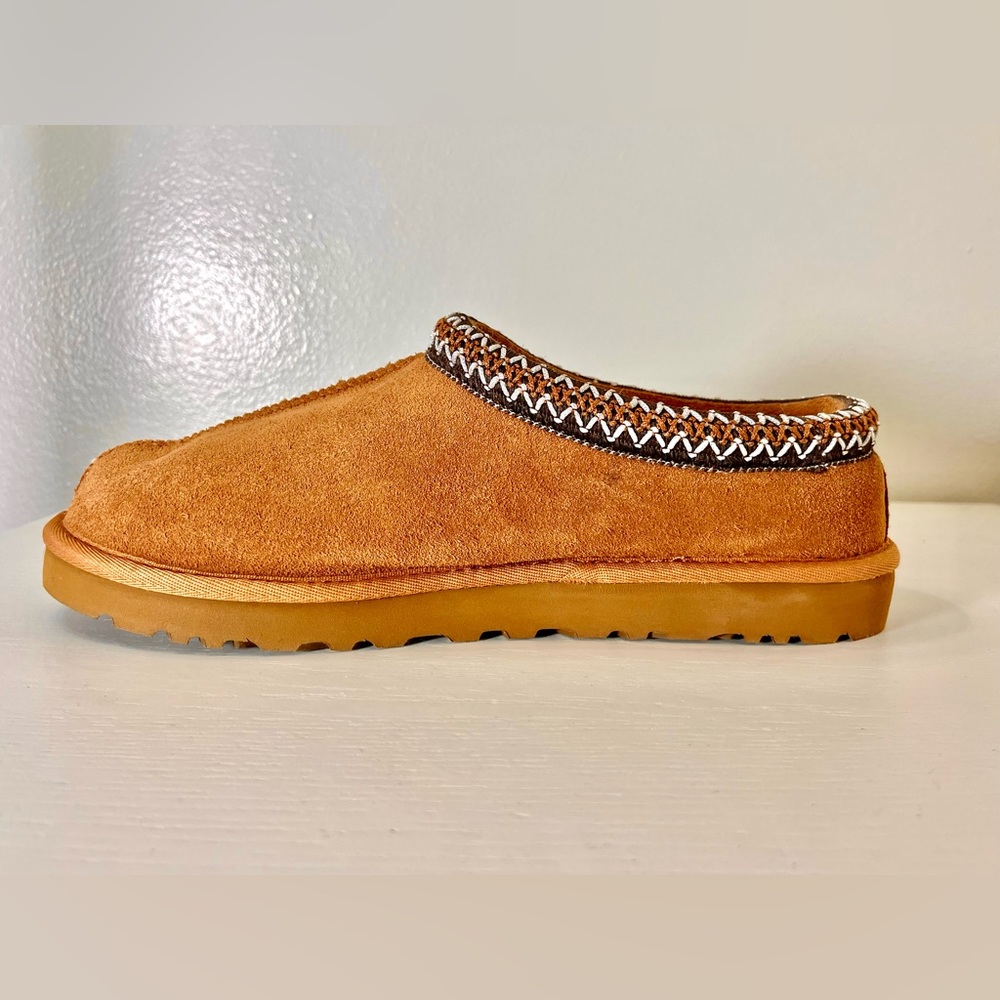 UGG Tasman Chestnut Suede Braid Accent Slide Slipper Mule Mens US size 9 NEW WB
